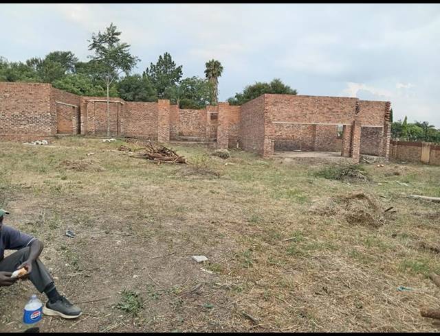 5 BEDROOM HOUSE FOR SALE IN SUMMERSET